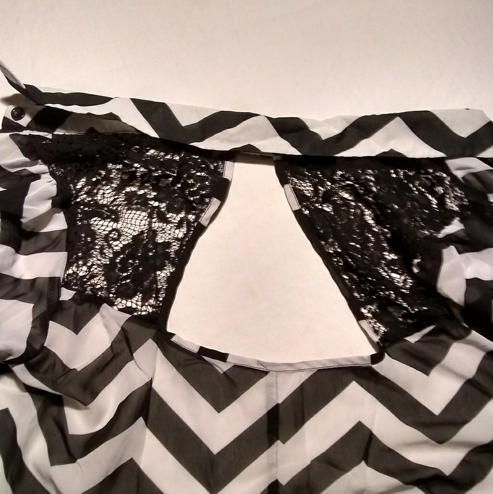 Blouse - Picture 4 of 4